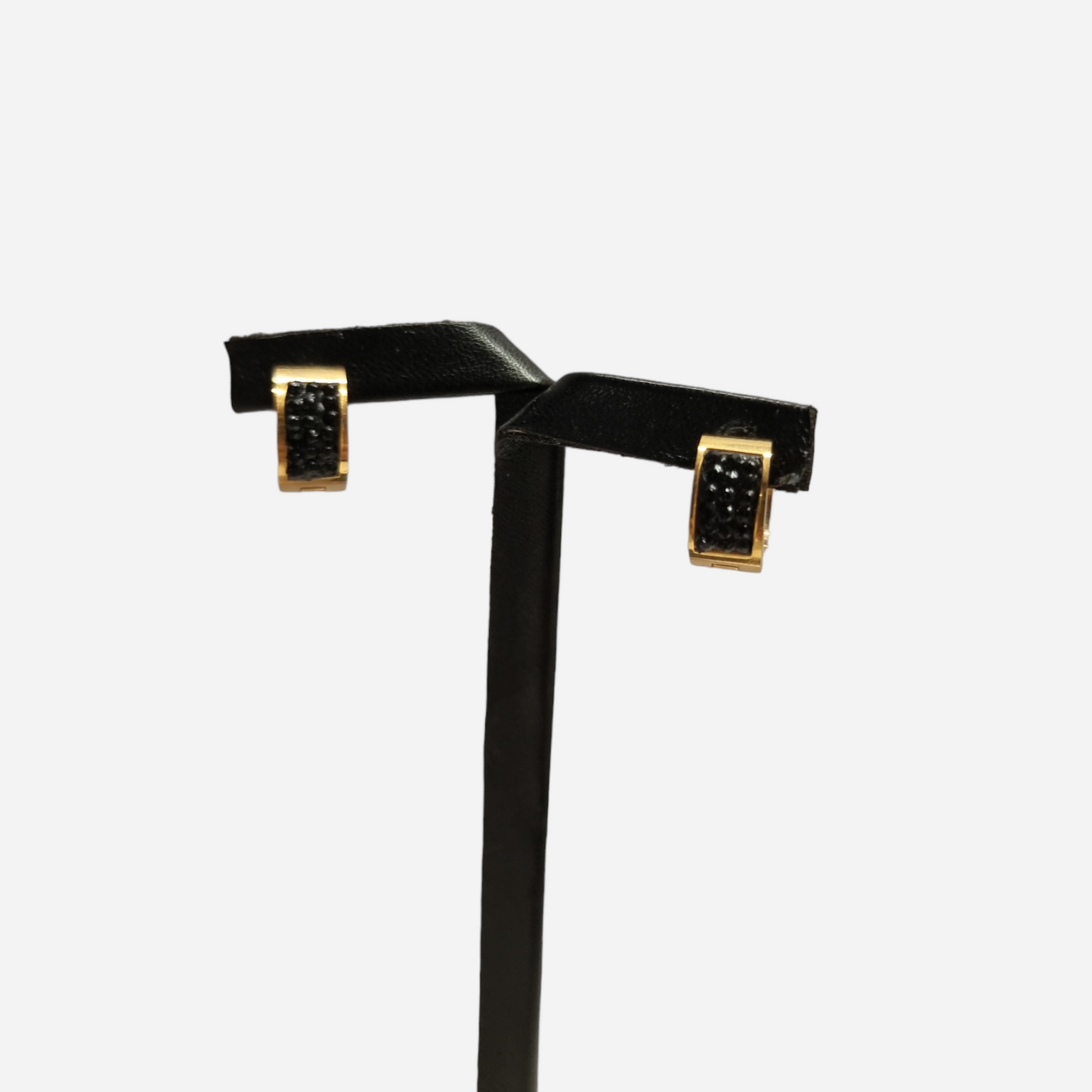 Aro acero piedra negra