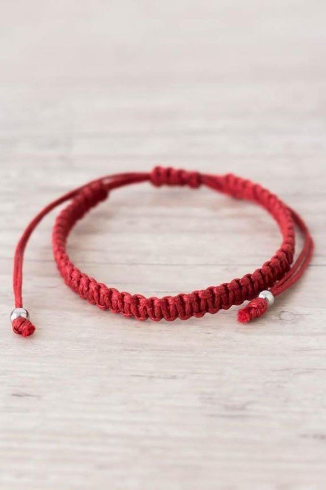 Pulsera roja hilo macrame